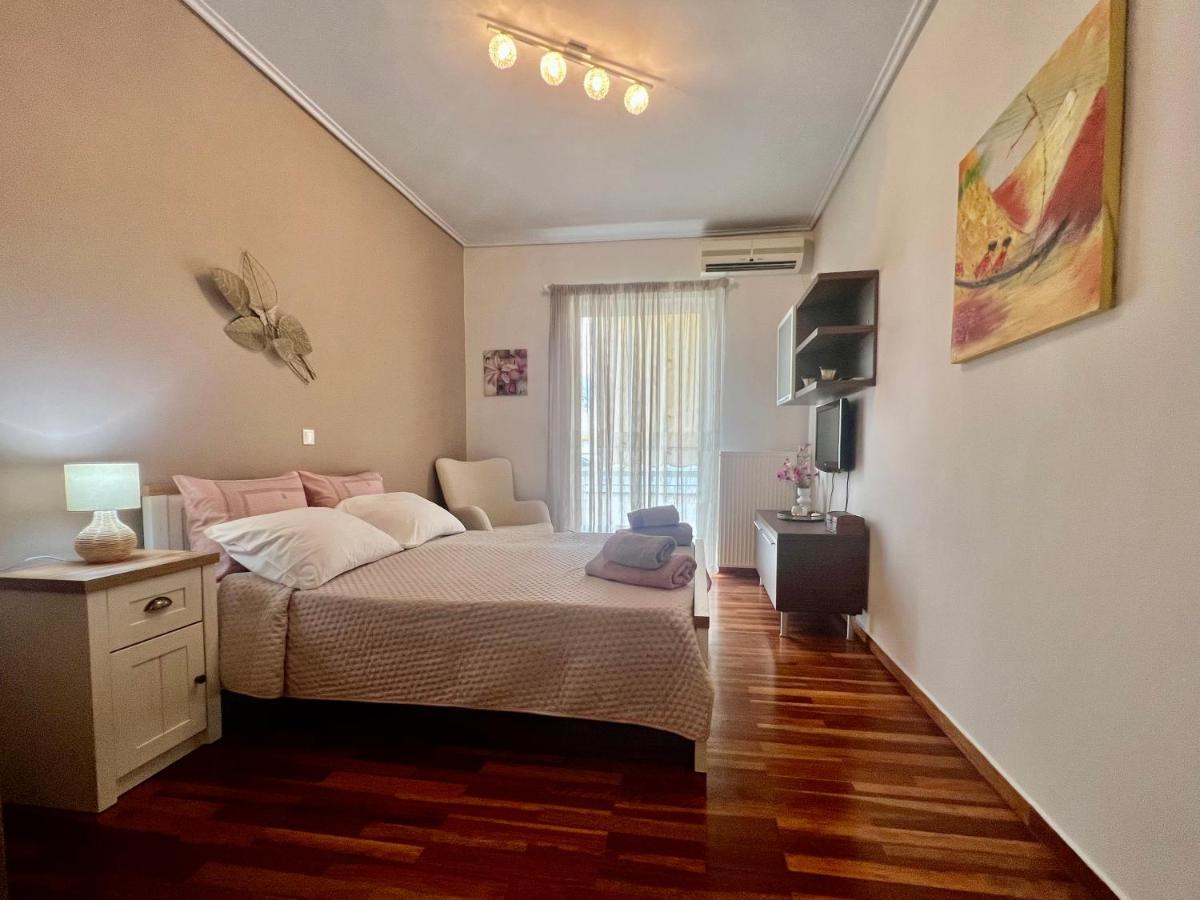 Elegant Downtown Retreat Apartman Kalamáta Kültér fotó