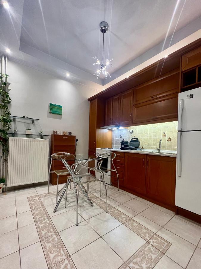Elegant Downtown Retreat Apartman Kalamáta Kültér fotó