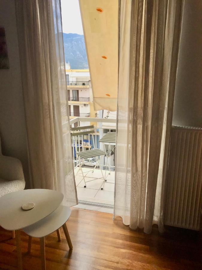 Elegant Downtown Retreat Apartman Kalamáta Kültér fotó